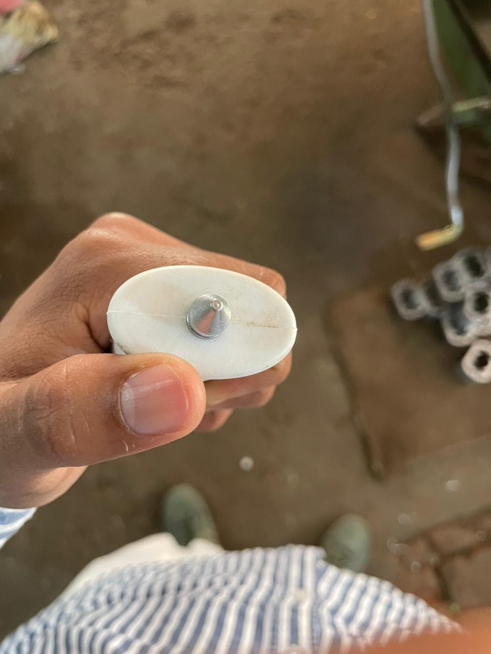 Glass breaker endcap detail